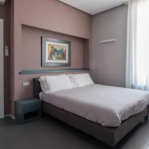Yourelais Pergolesi , Napoli Italia